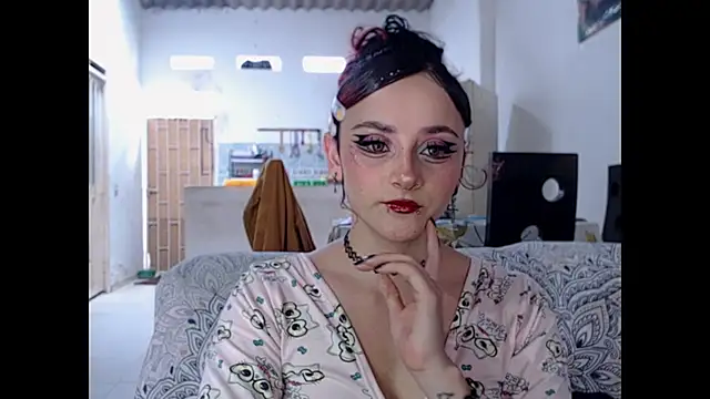 kitty22  online show from 18, 4, 2026