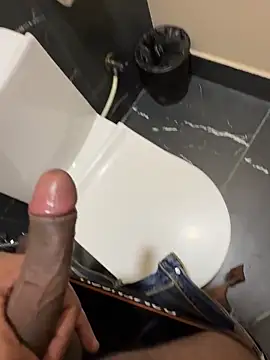 Snapshot of Vbreaker chatting on 15, 9, 2025 Vbreaker online show from 15, 9, 2025