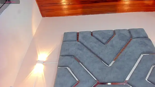 LucciaPorter online show from 11, 2, 2026