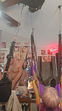 Snapshot of luvs2cumm69 chatting on 14, 12, 2025 luvs2cumm69 online show from 14, 12, 2025