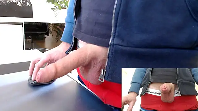 Snapshot of sperma_tributes chatting on 18, 2, 2025 sperma tributes online show from 18, 2, 2025