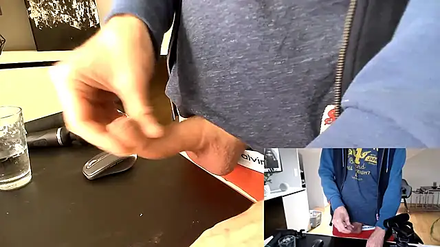 Snapshot of sperma_tributes chatting on 28, 10, 2025 sperma tributes online show from 28, 10, 2025