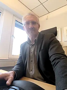 tom-swede online show from 21, 10, 2025