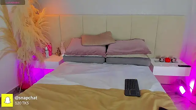 sofia pamela online show from 18, 11, 2025