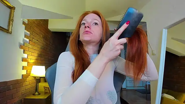 Snapshot of Aliceginger99 chatting on 12, 11, 2025 Aliceginger99 online show from 12, 11, 2025