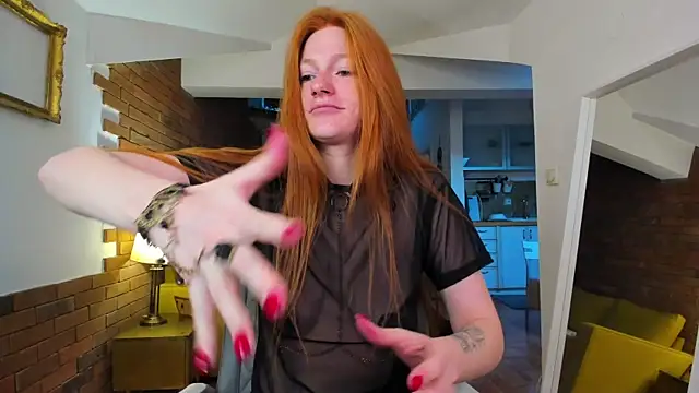 Snapshot of Aliceginger99 chatting on 15, 11, 2025 Aliceginger99 online show from 15, 11, 2025