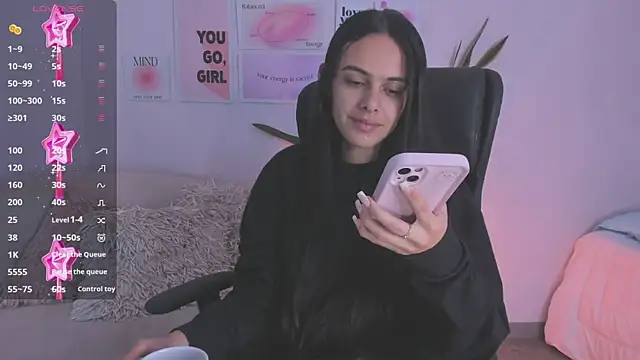 ChloeHarper  online show from 7, 1, 2025