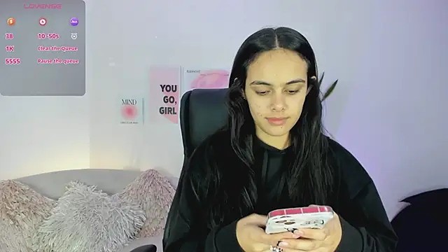 ChloeHarper  online show from 20, 2, 2025