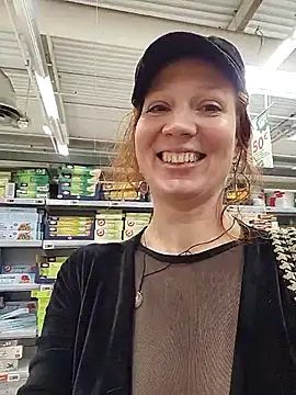 Exhibitionsplit online show from 21, 11, 2025