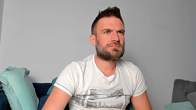 Snapshot of 10in_deluxe chatting on 4, 5, 2026 10in deluxe online show from 4, 5, 2026