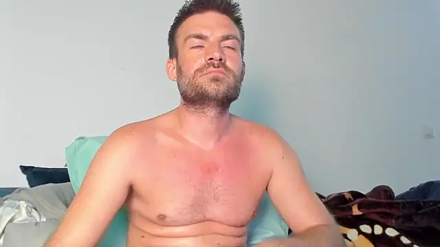 Snapshot of 10in_deluxe chatting on 19, 5, 2026 10in deluxe online show from 19, 5, 2026