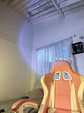 violet-333 online show from 3, 10, 2025