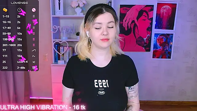 cutie mili online show from 24, 2, 2025