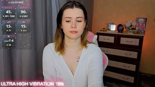 cutie mili online show from 3, 12, 2025