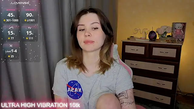 cutie mili online show from 18, 12, 2025