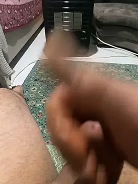 Snapshot of azginnn35 chatting on 4, 2, 2026 azginnn35 online show from 4, 2, 2026