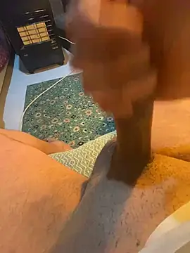 Snapshot of azginnn35 chatting on 9, 2, 2026 azginnn35 online show from 9, 2, 2026