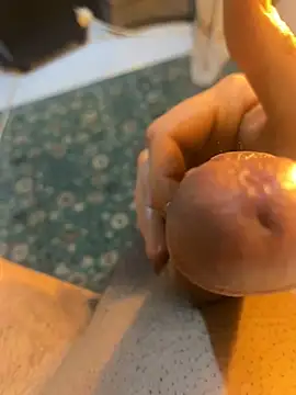 Snapshot of azginnn35 chatting on 22, 2, 2026 azginnn35 online show from 22, 2, 2026