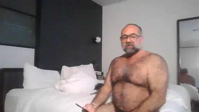 Snapshot of chainjulious chatting on 15, 5, 2026 chainjulious online show from 15, 5, 2026