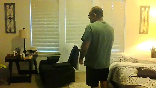 Snapshot of chainjulious chatting on 9, 6, 2026 chainjulious online show from 9, 6, 2026