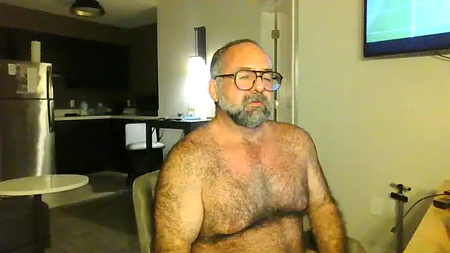 Snapshot of chainjulious chatting on 26, 6, 2026 chainjulious online show from 26, 6, 2026