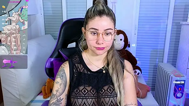 Snapshot of Tawny_cox chatting on 27, 12, 2024 Tawny cox online show from 27, 12, 2024