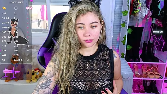 Snapshot of Tawny_cox chatting on 2, 3, 2025 Tawny cox online show from 2, 3, 2025