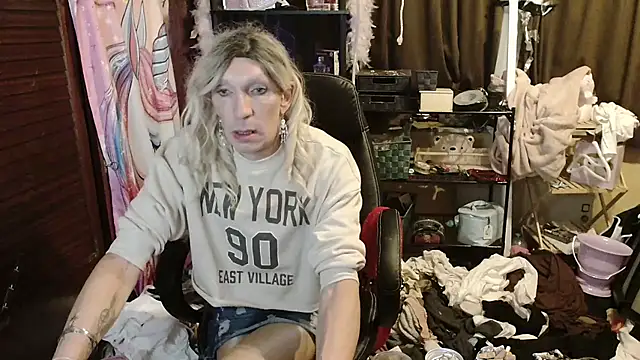 Ombeline1 online show from 4, 11, 2025