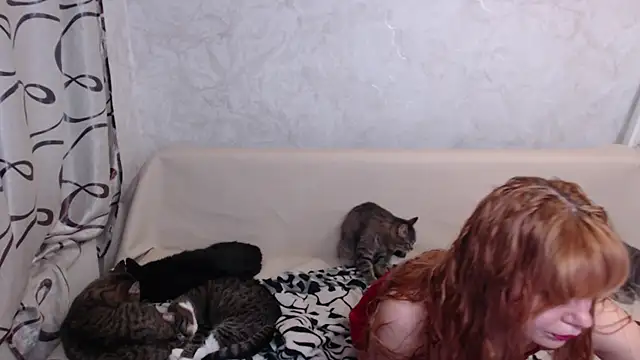 Olivia Winston online show from 22, 10, 2025