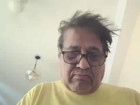 Snapshot of Nuttysub chatting on 9, 6, 2026 Nuttysub online show from 9, 6, 2026