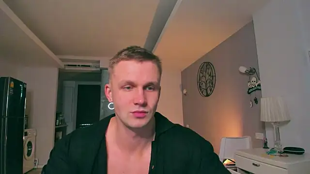 Samuel Andrew online show from 5, 11, 2025