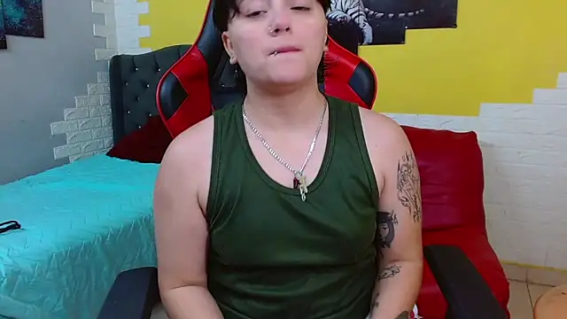 isabeautyx19 online show from 18, 2, 2026