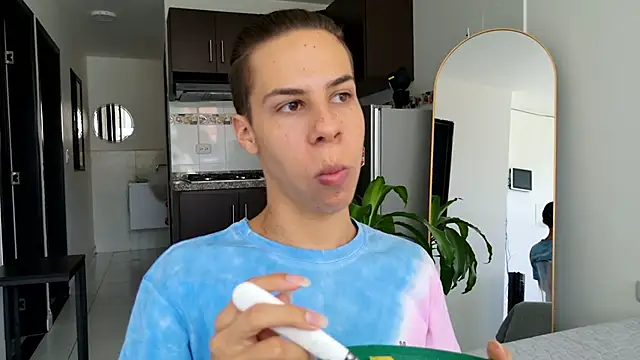 grey   27 online show from 24, 2, 2025