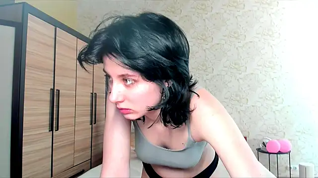 JulisSweet online show from 27, 2, 2025