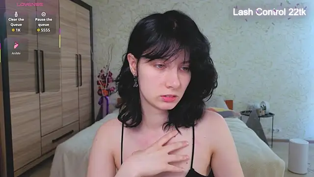 JulisSweet online show from 13, 4, 2026