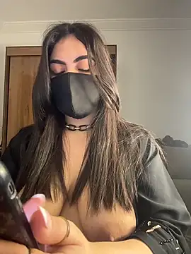 Hot-Sarah-arab online show from 15, 2, 2026