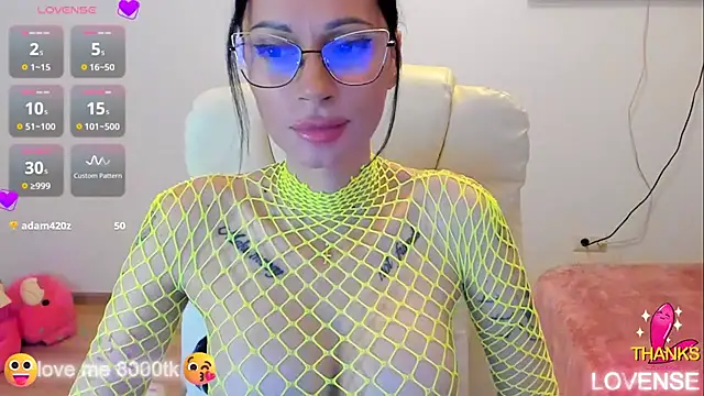 kissnicol32 online show from 29, 11, 2025