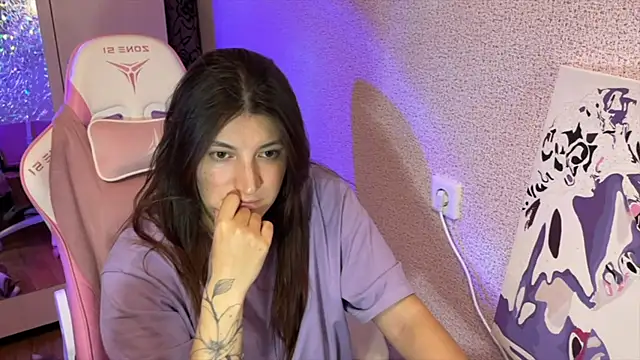 Katrin  kiss online show from 8, 4, 2026