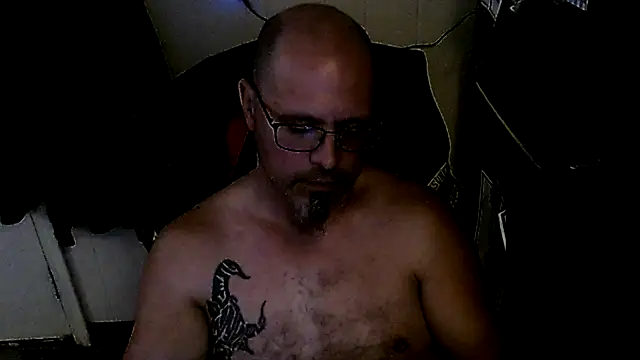 KrazyLegz online show from 26, 10, 2025