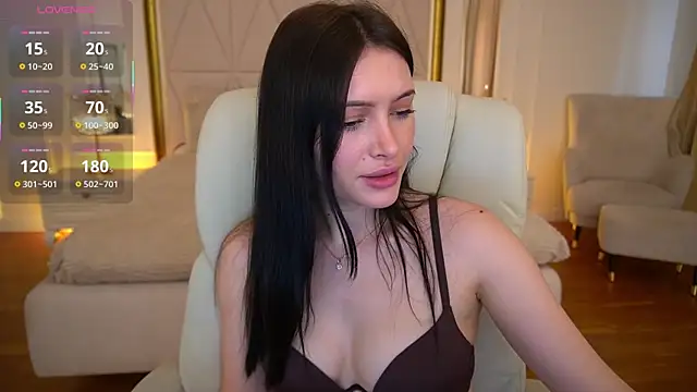Snapshot of MilaSecrett chatting on 20, 4, 2026 MilaSecrett online show from 20, 4, 2026