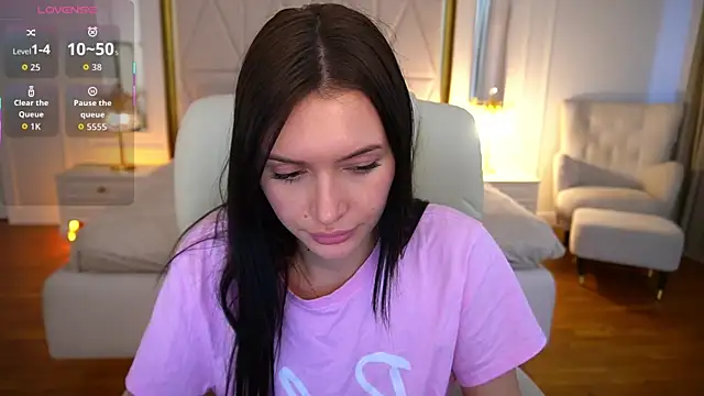 Snapshot of MilaSecrett chatting on 27, 4, 2026 MilaSecrett online show from 27, 4, 2026