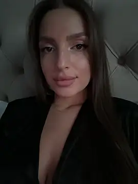 BellaHalles online show from 1, 3, 2025