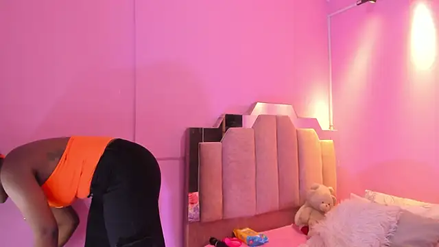 LoveQueen2 online show from 11, 10, 2025