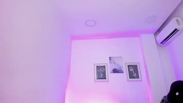 emelie 89 online show from 15, 1, 2025