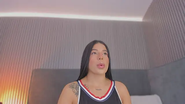 emelie 89 online show from 17, 2, 2026