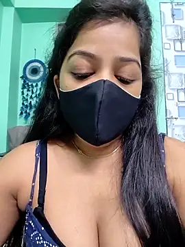 Snapshot of Monalisa_Singh chatting on 4, 5, 2026 Monalisa Singh online show from 4, 5, 2026