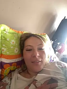 Snapshot of kimberly_proyect chatting on 11, 1, 2025 kimberly proyect online show from 11, 1, 2025