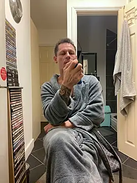 Yourhotboy 42 online show from 2, 2, 2025