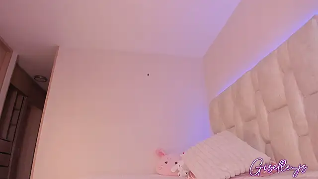 Snapshot of giselle_js chatting on 29, 11, 2025 giselle js online show from 29, 11, 2025