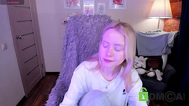 Snapshot of MalenaErnman chatting on 20, 1, 2025 MalenaErnman online show from 20, 1, 2025